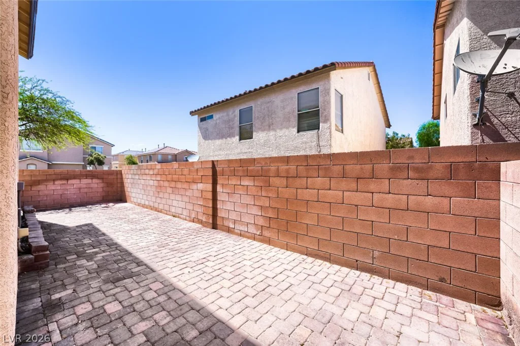 102 Masserta, Las Vegas, NV 89183