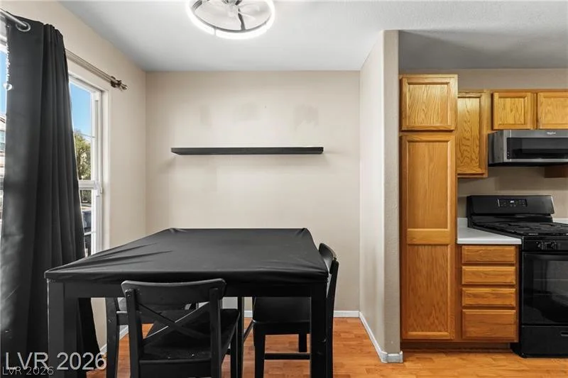10353 Midseason Mist, Las Vegas, NV 89183