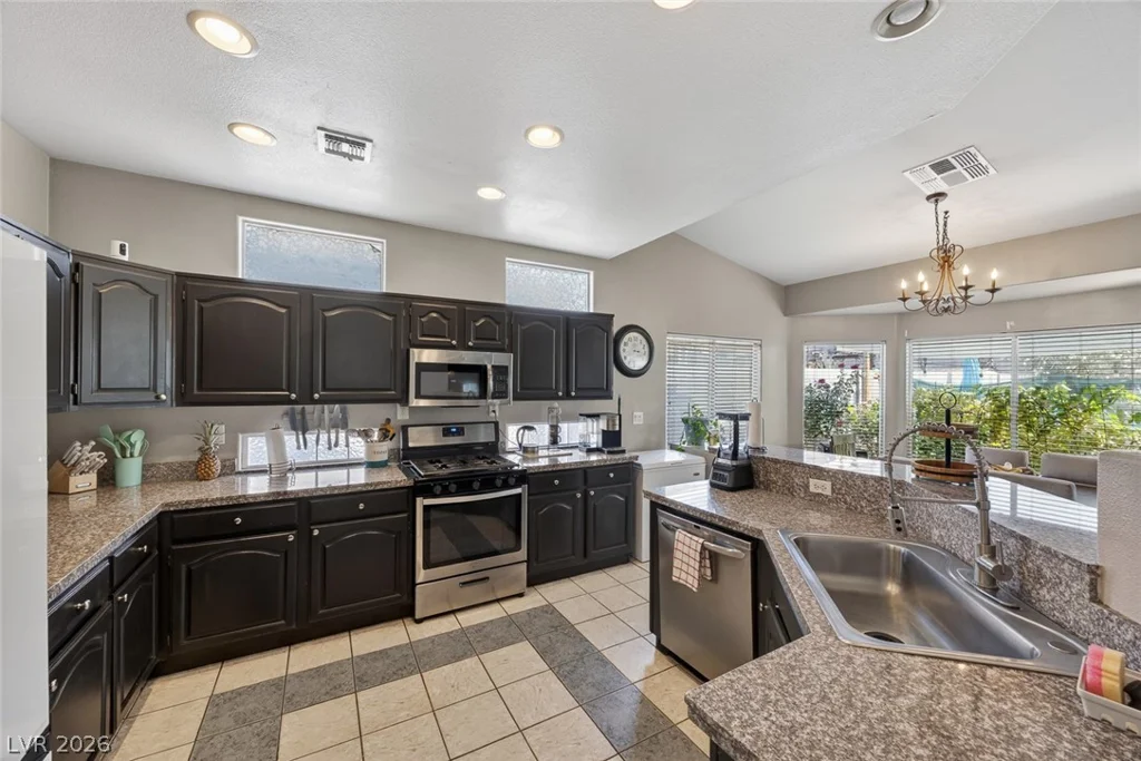 511 Coolidge, Henderson, NV 89015