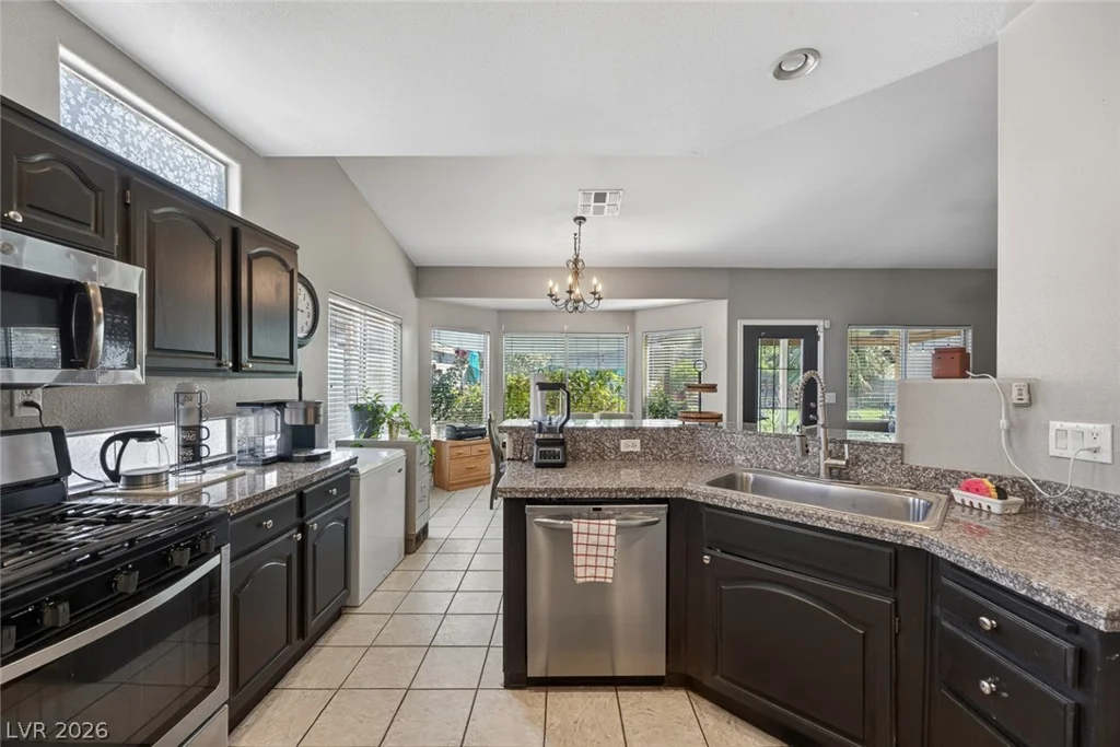 511 Coolidge, Henderson, NV 89015