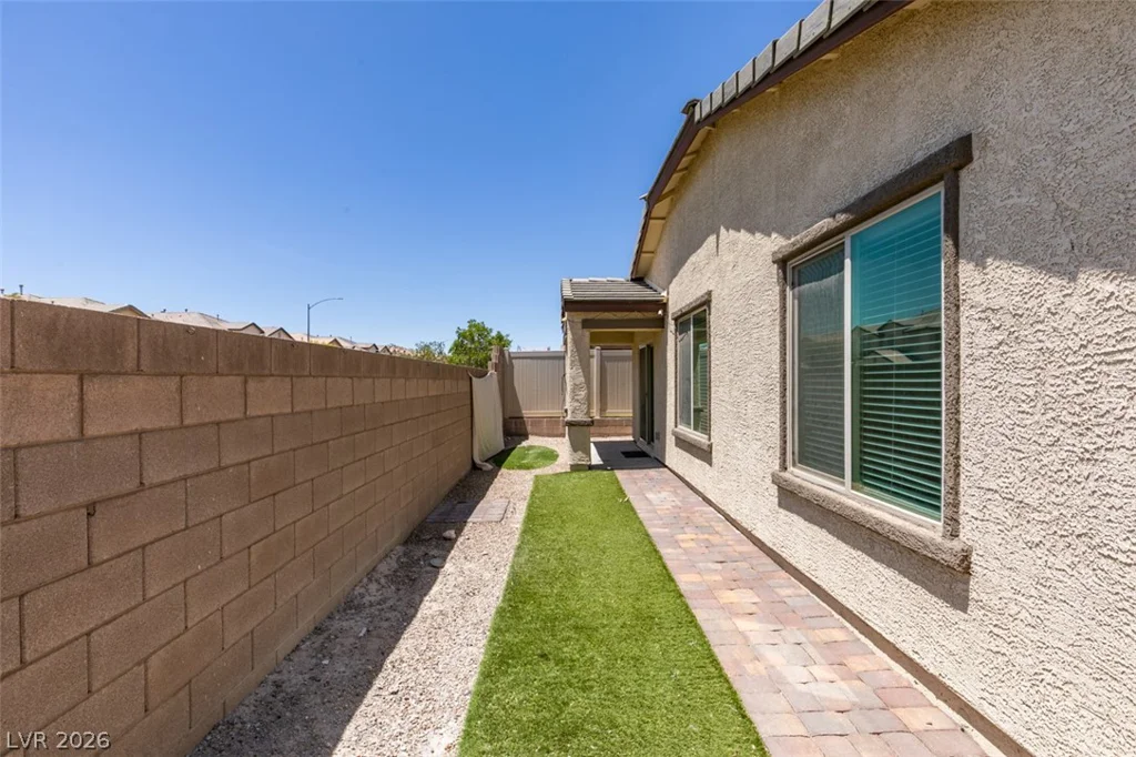 621 El Gusto, North Las Vegas, NV 89081
