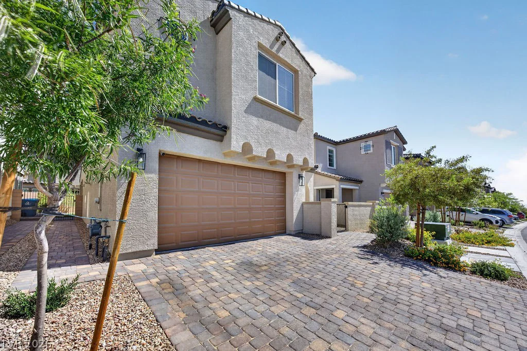 10662 Carnes, Las Vegas, NV 89166