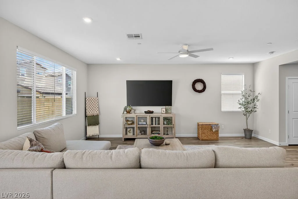10662 Carnes, Las Vegas, NV 89166