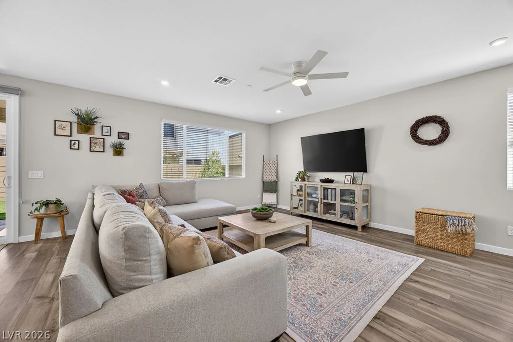 10662 Carnes, Las Vegas, NV 89166