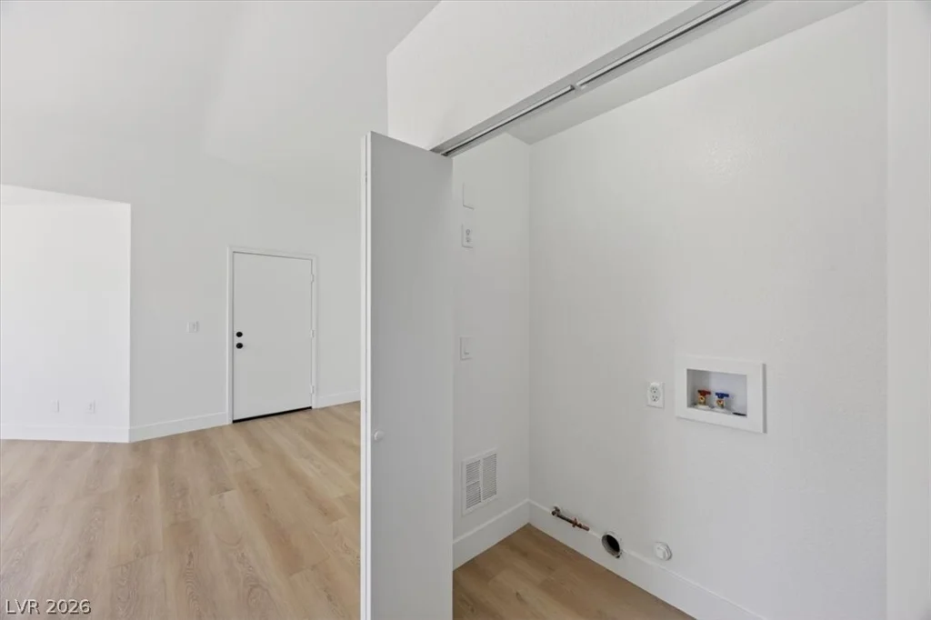 2116 Calm Sea, Las Vegas, NV 89106