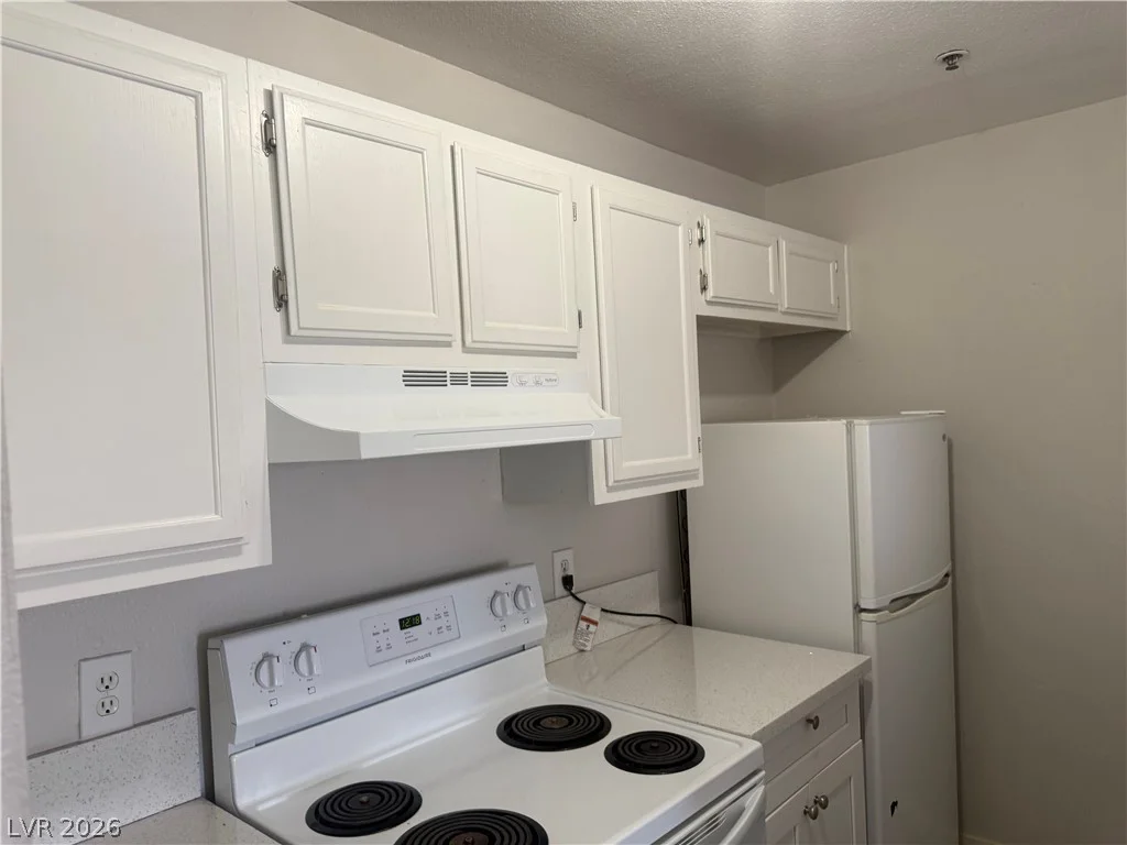 1381 University, Las Vegas, NV 89119