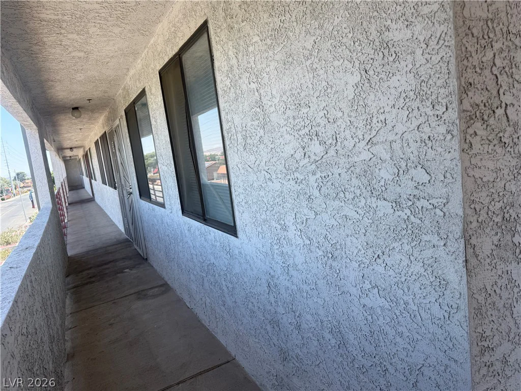1381 University, Las Vegas, NV 89119