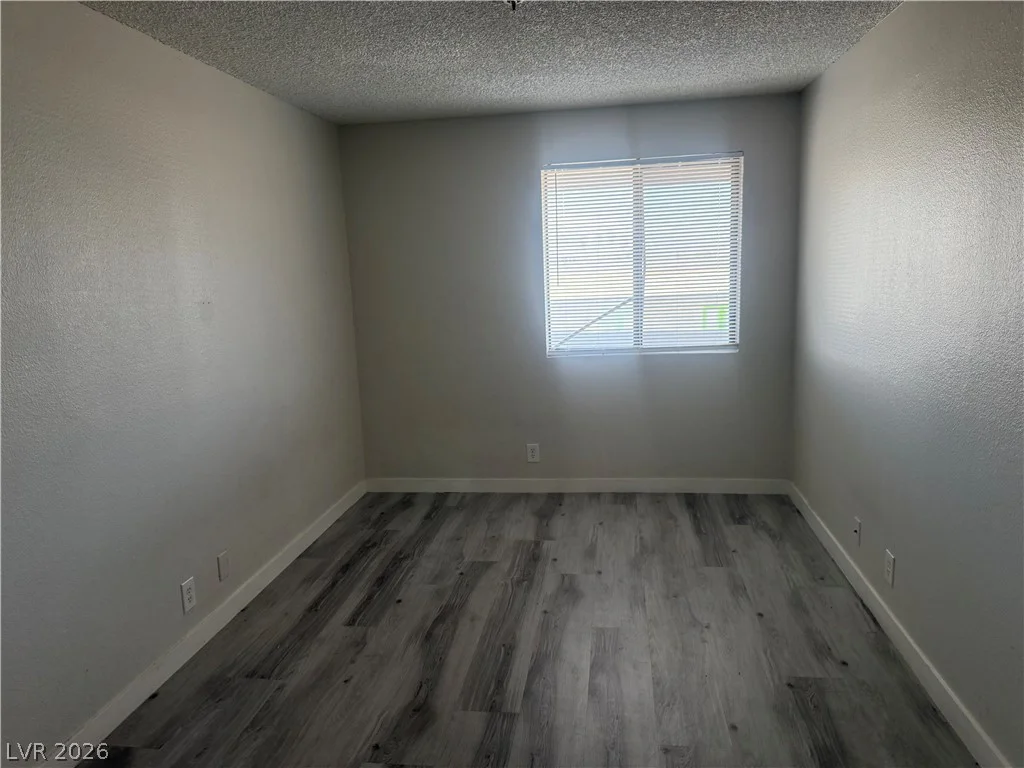 1381 University, Las Vegas, NV 89119