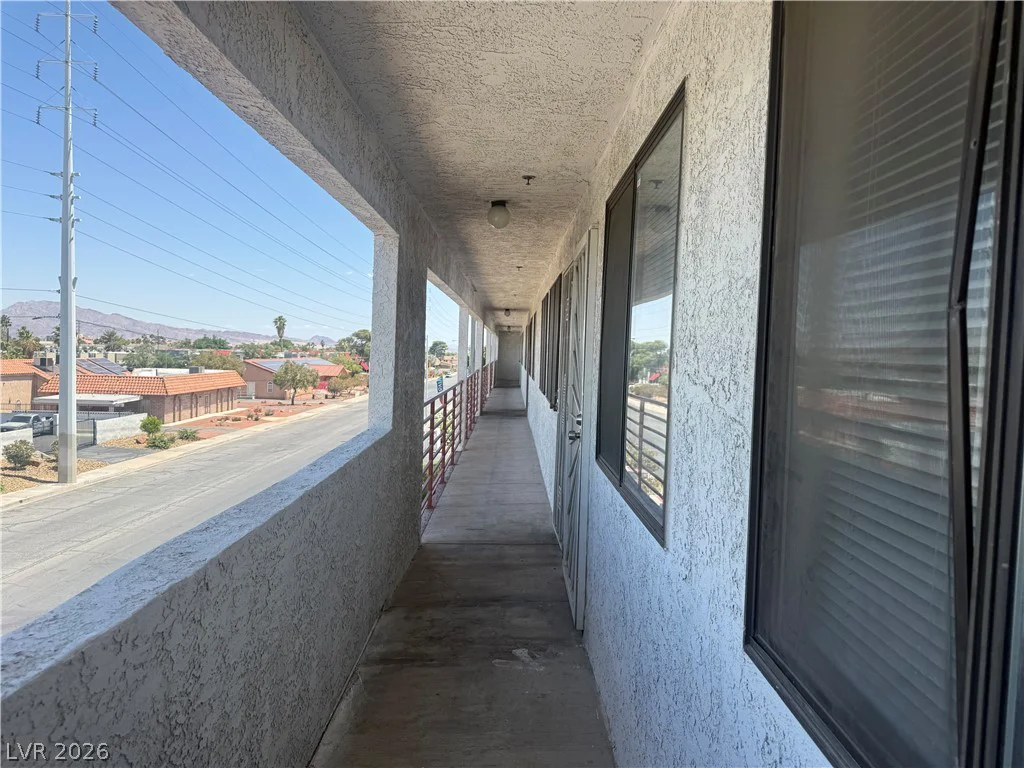 1381 University, Las Vegas, NV 89119
