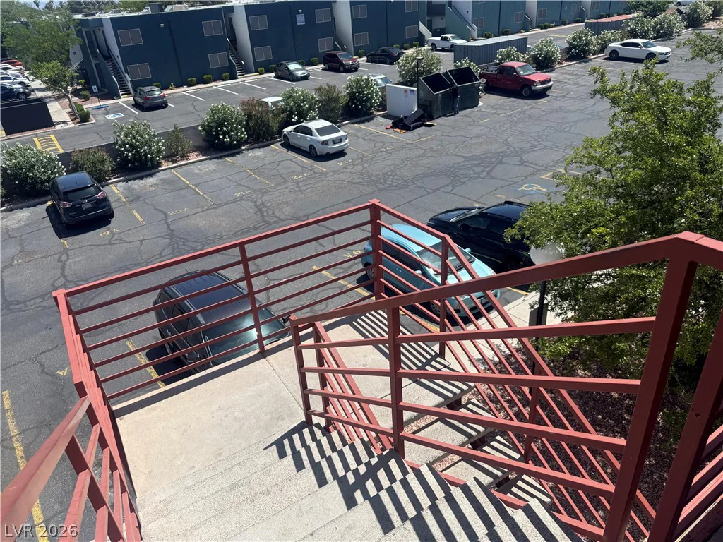 1381 University, Las Vegas, NV 89119