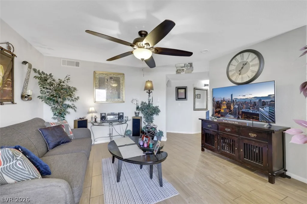 698 Racetrack, Henderson, NV 89015