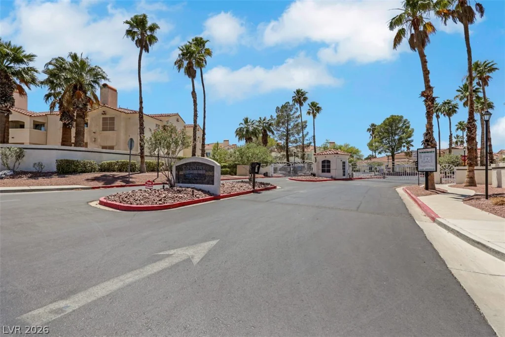 698 Racetrack, Henderson, NV 89015