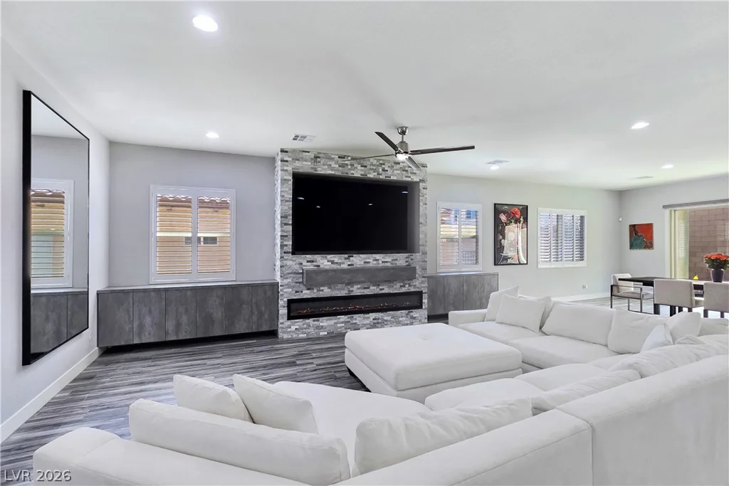 351 Dandelion Brook, Las Vegas, NV 89148
