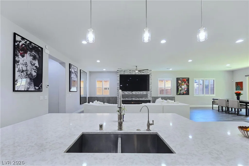 351 Dandelion Brook, Las Vegas, NV 89148