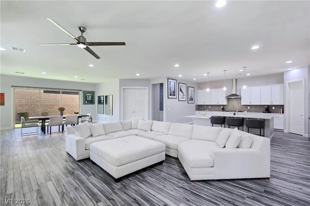 351 Dandelion Brook, Las Vegas, NV 89148