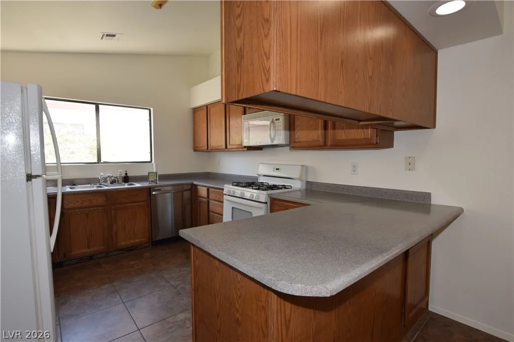 174 Emden, Henderson, NV 89015