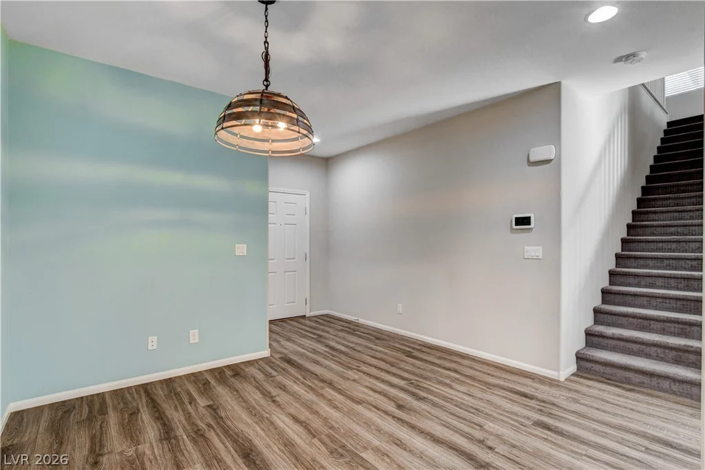 8355 Cozumel Creek, Las Vegas, NV 89113