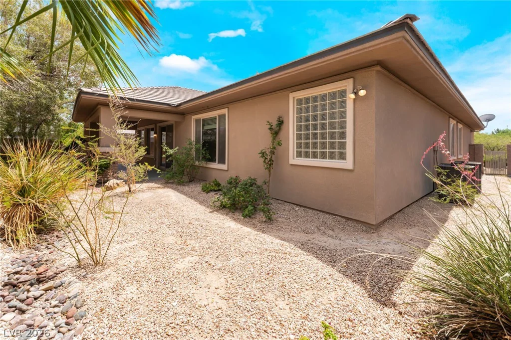 3412 Fledgling, North Las Vegas, NV 89084