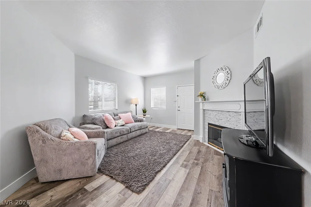 5250 Rainbow, Las Vegas, NV 89118