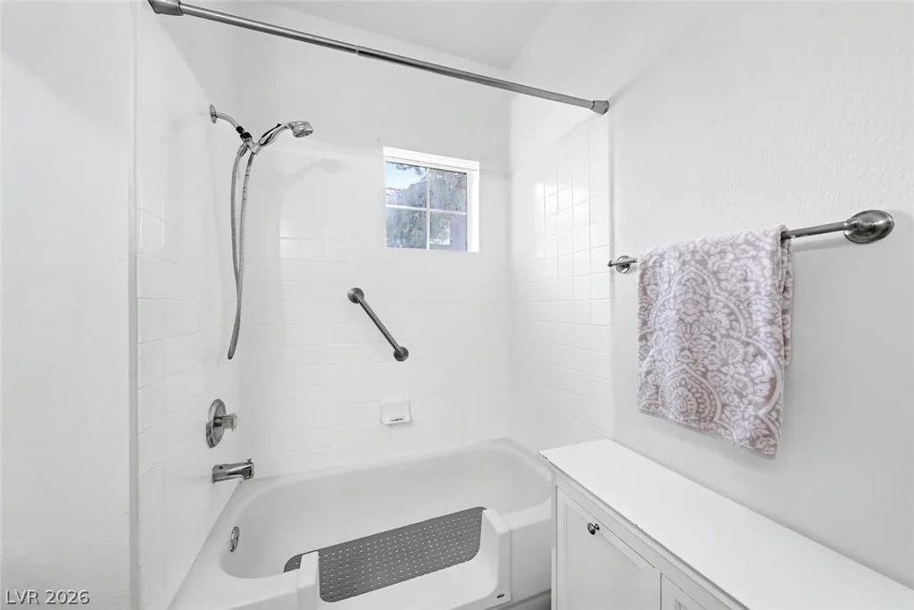 5250 Rainbow, Las Vegas, NV 89118