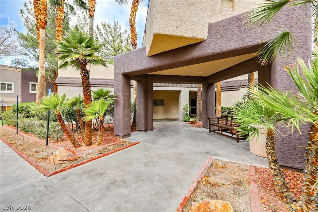5250 Rainbow, Las Vegas, NV 89118