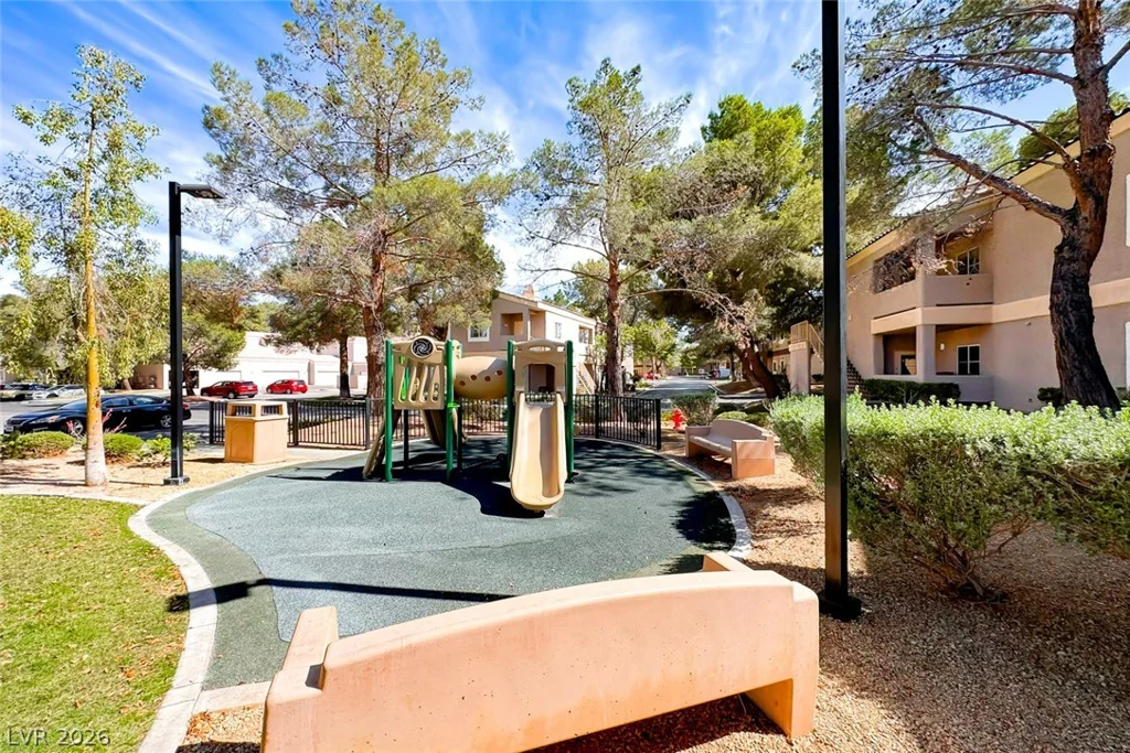 5250 Rainbow, Las Vegas, NV 89118