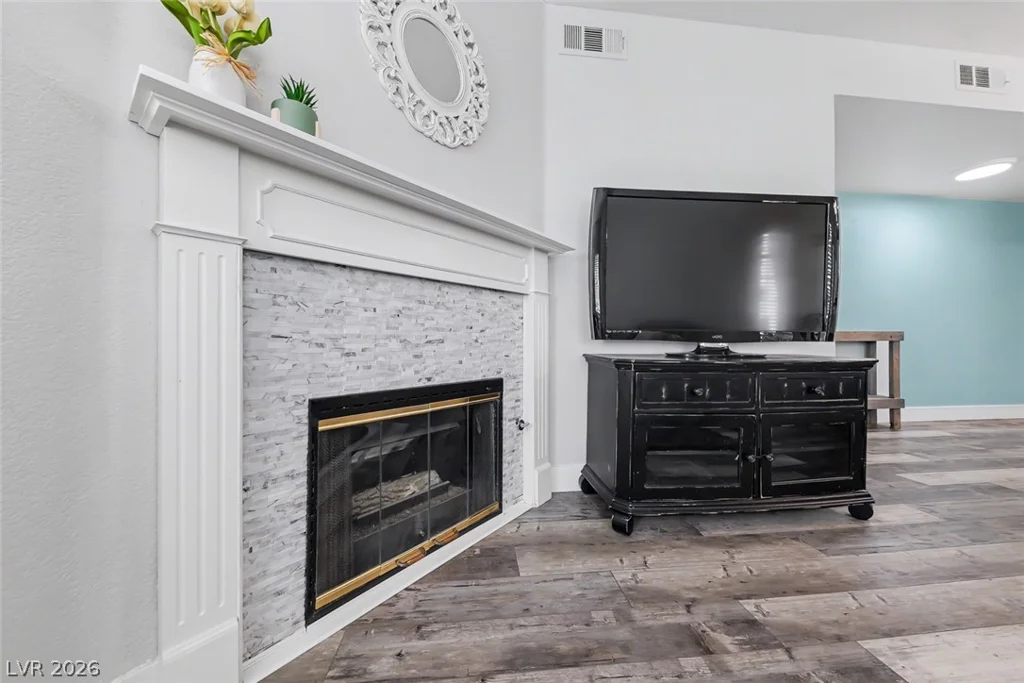 5250 Rainbow, Las Vegas, NV 89118