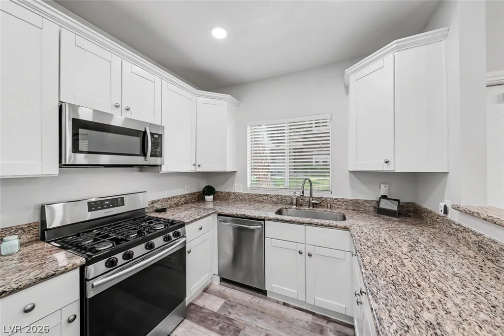 5250 Rainbow, Las Vegas, NV 89118