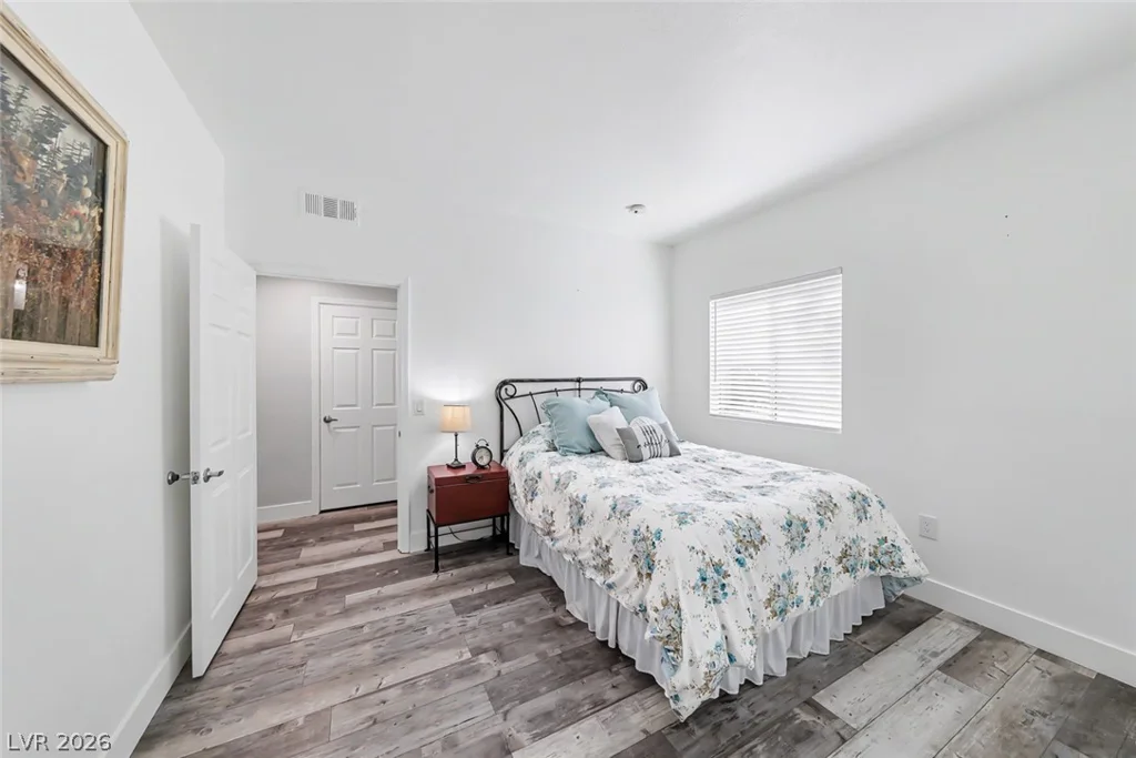 5250 Rainbow, Las Vegas, NV 89118