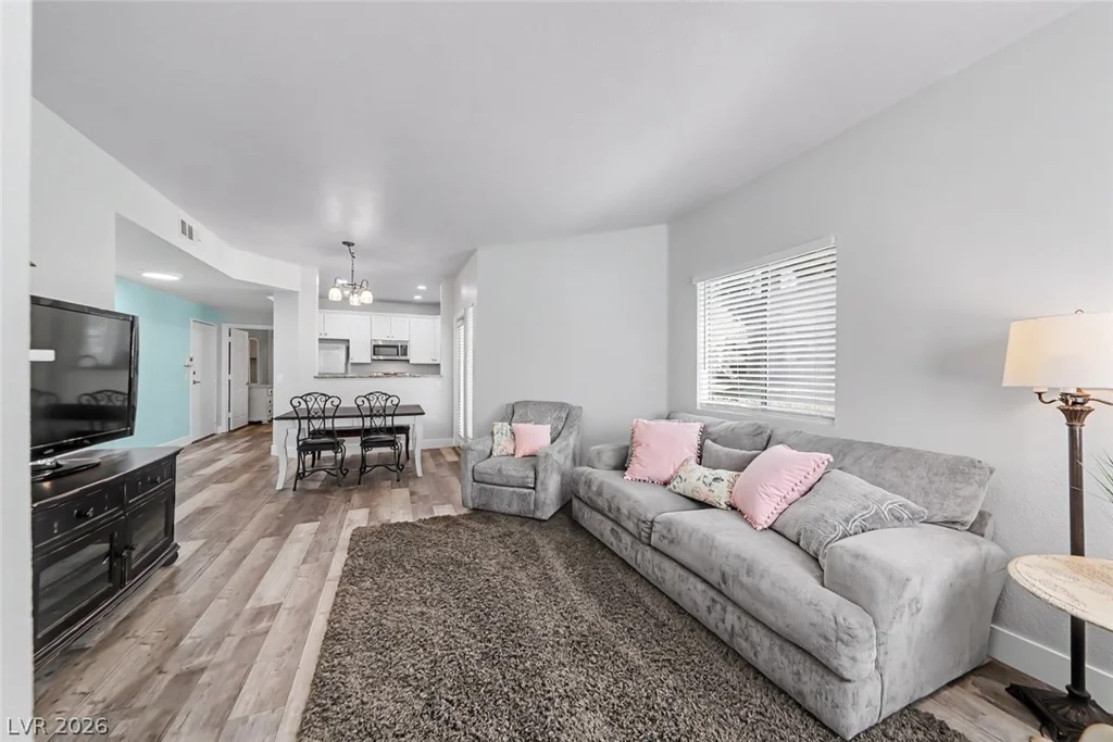 5250 Rainbow, Las Vegas, NV 89118