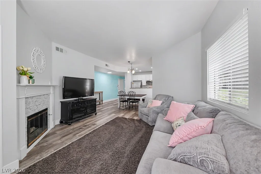 5250 Rainbow, Las Vegas, NV 89118