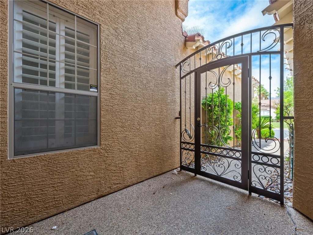 2404 Quartz Peak, Las Vegas, NV 89134