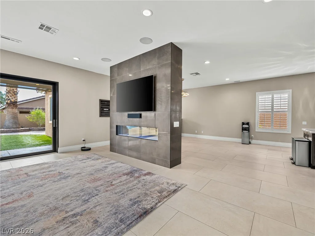 2404 Quartz Peak, Las Vegas, NV 89134