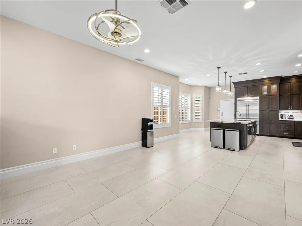 2404 Quartz Peak, Las Vegas, NV 89134