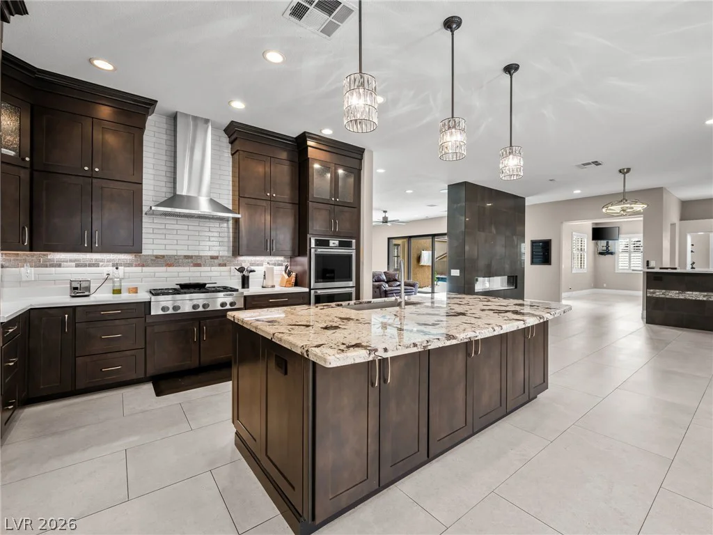 2404 Quartz Peak, Las Vegas, NV 89134