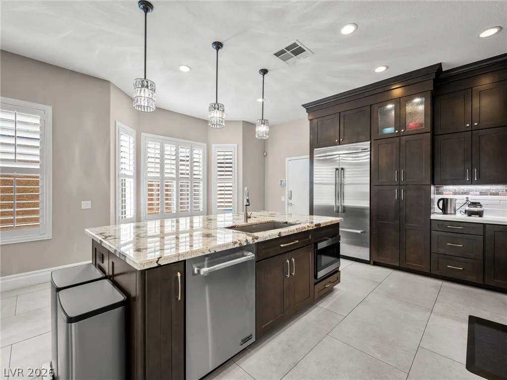 2404 Quartz Peak, Las Vegas, NV 89134