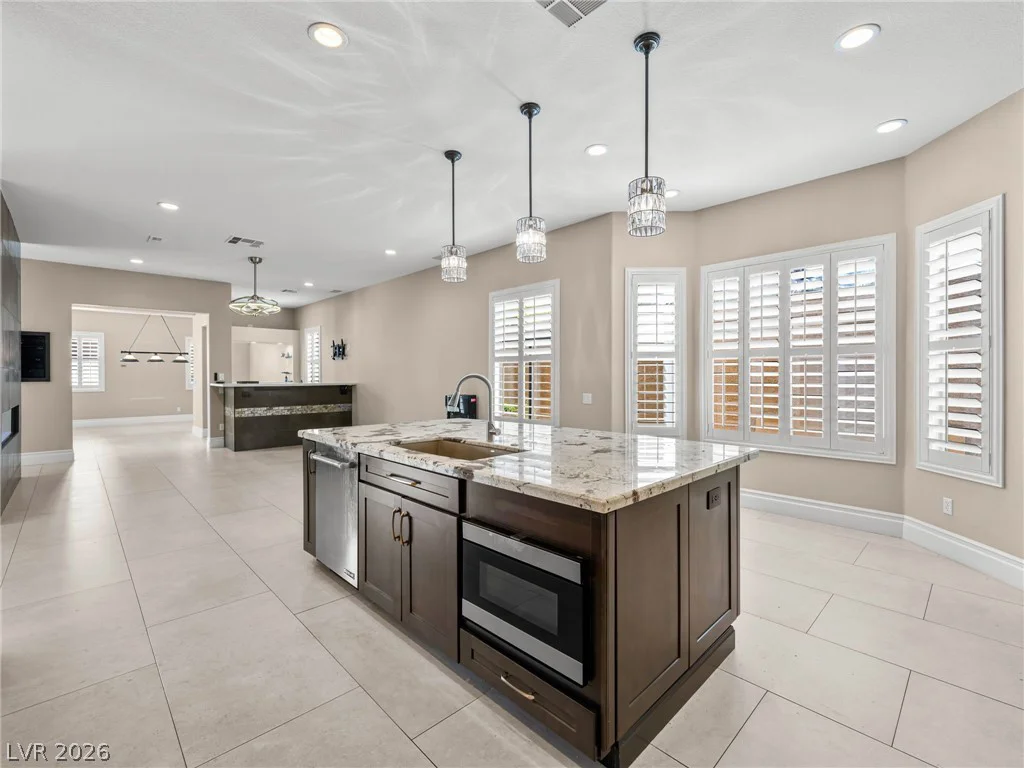 2404 Quartz Peak, Las Vegas, NV 89134