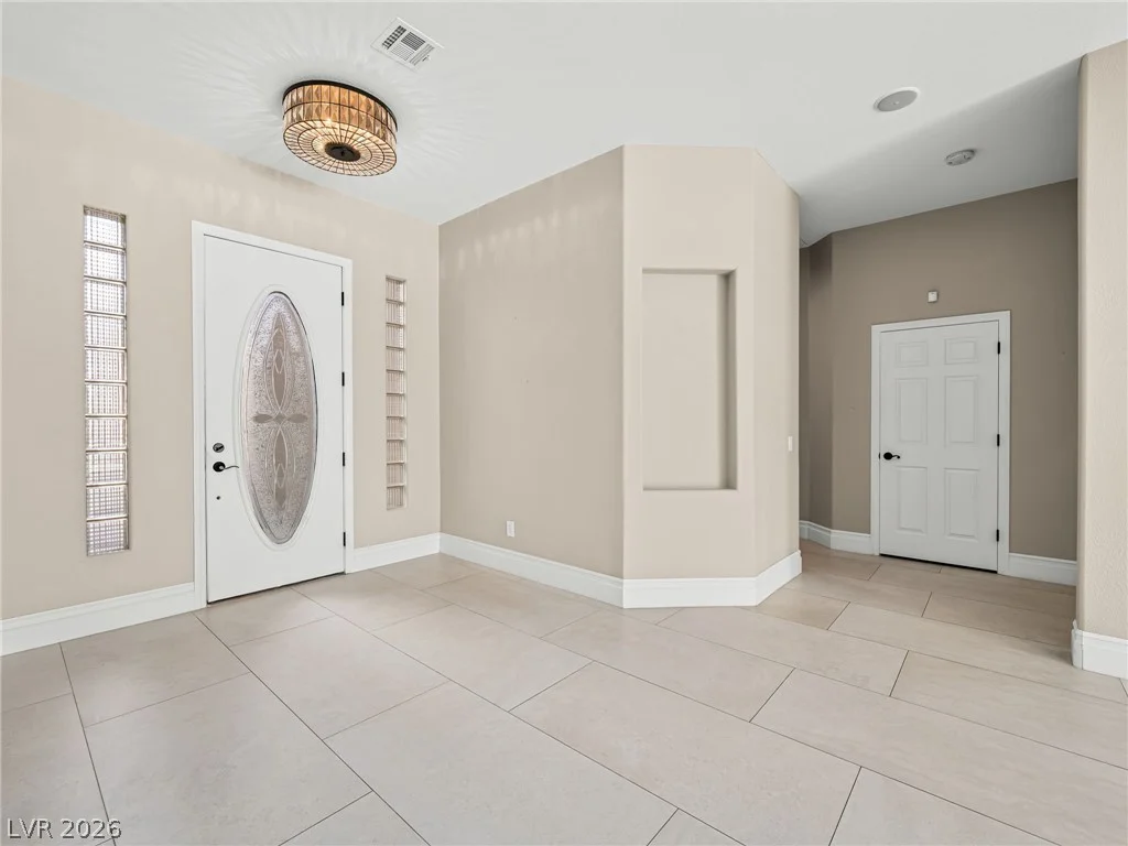 2404 Quartz Peak, Las Vegas, NV 89134