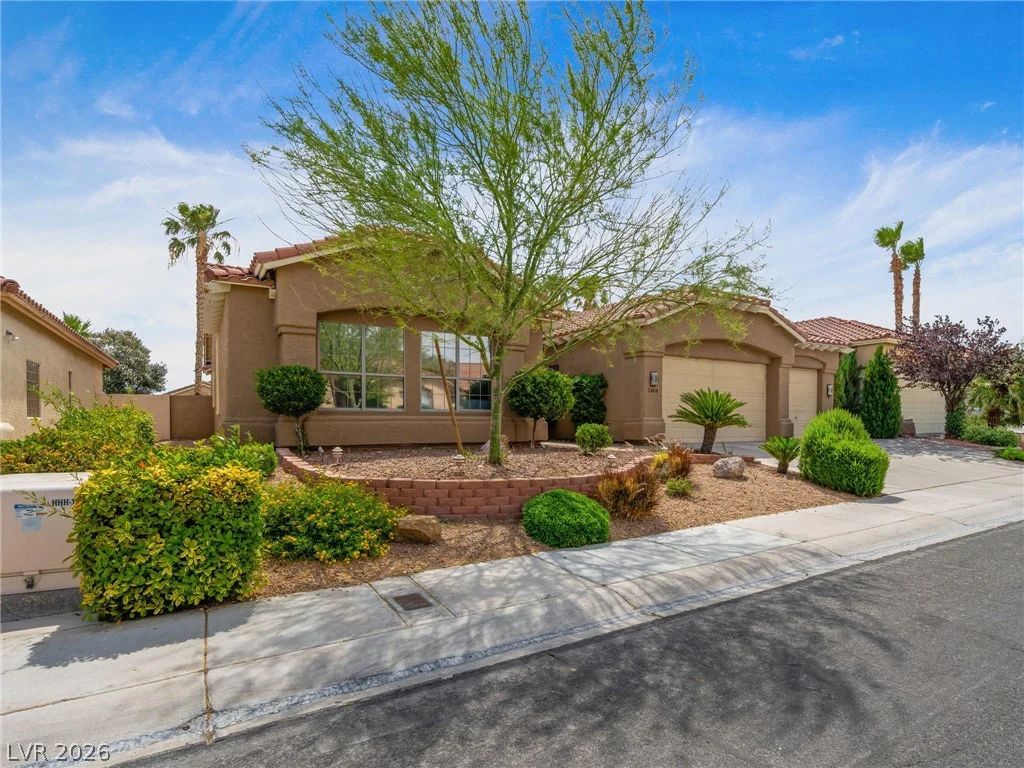 2404 Quartz Peak, Las Vegas, NV 89134