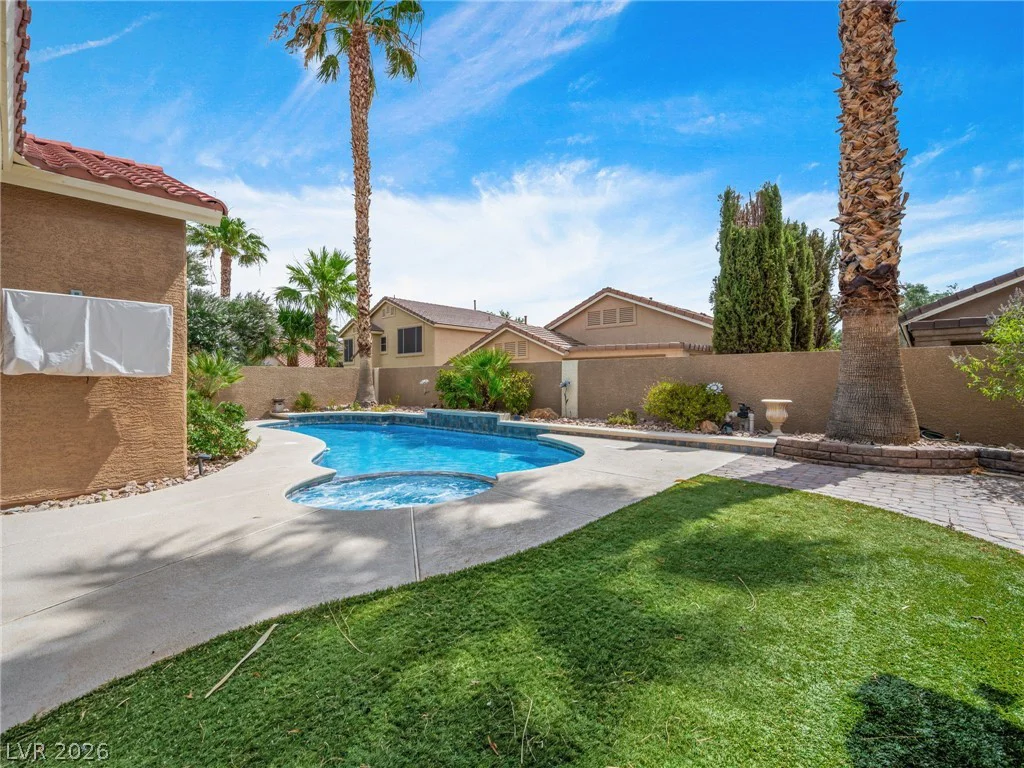 2404 Quartz Peak, Las Vegas, NV 89134