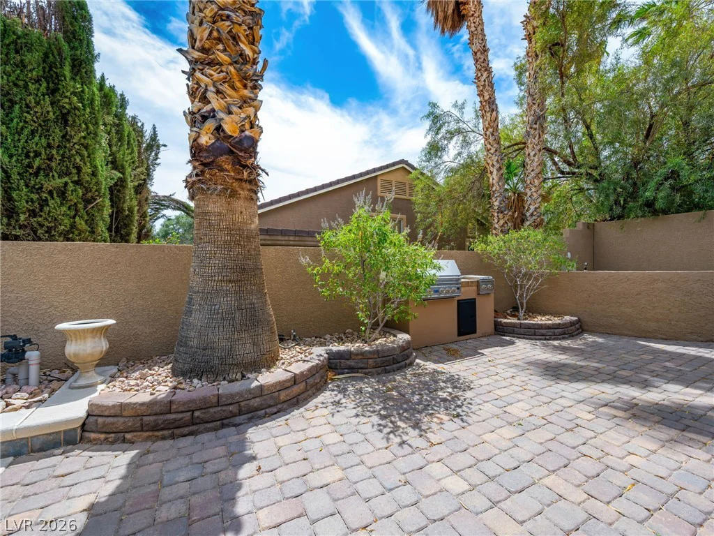 2404 Quartz Peak, Las Vegas, NV 89134
