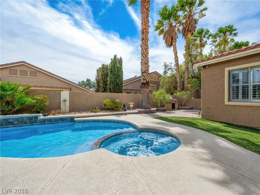2404 Quartz Peak, Las Vegas, NV 89134