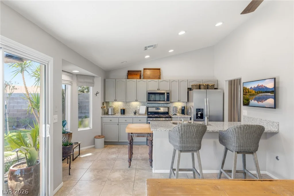 860 Coral Cottage, Henderson, NV 89002