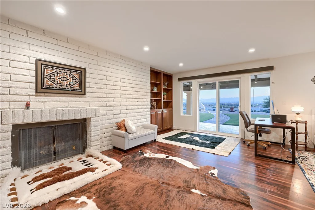 1027 Sidehill, Las Vegas, NV 89110