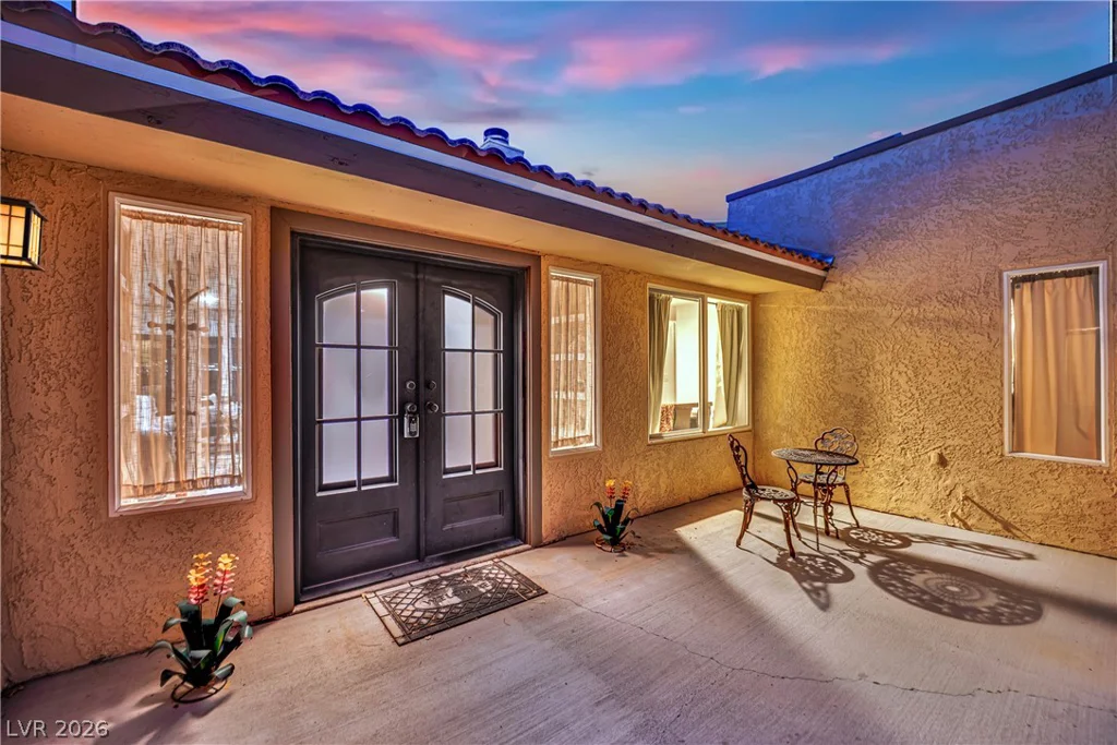 1027 Sidehill, Las Vegas, NV 89110