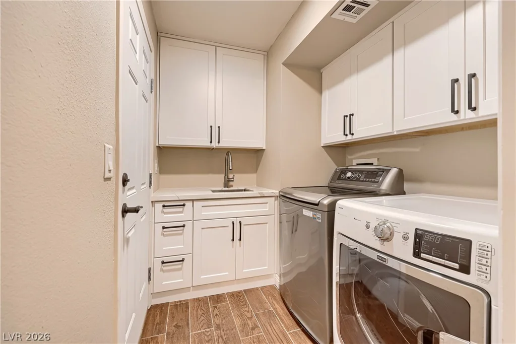 1027 Sidehill, Las Vegas, NV 89110