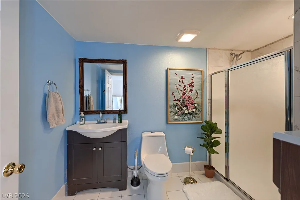 1027 Sidehill, Las Vegas, NV 89110