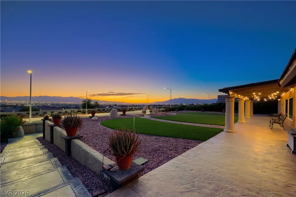 1027 Sidehill, Las Vegas, NV 89110