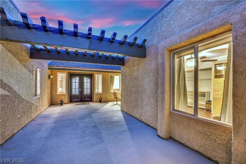 1027 Sidehill, Las Vegas, NV 89110