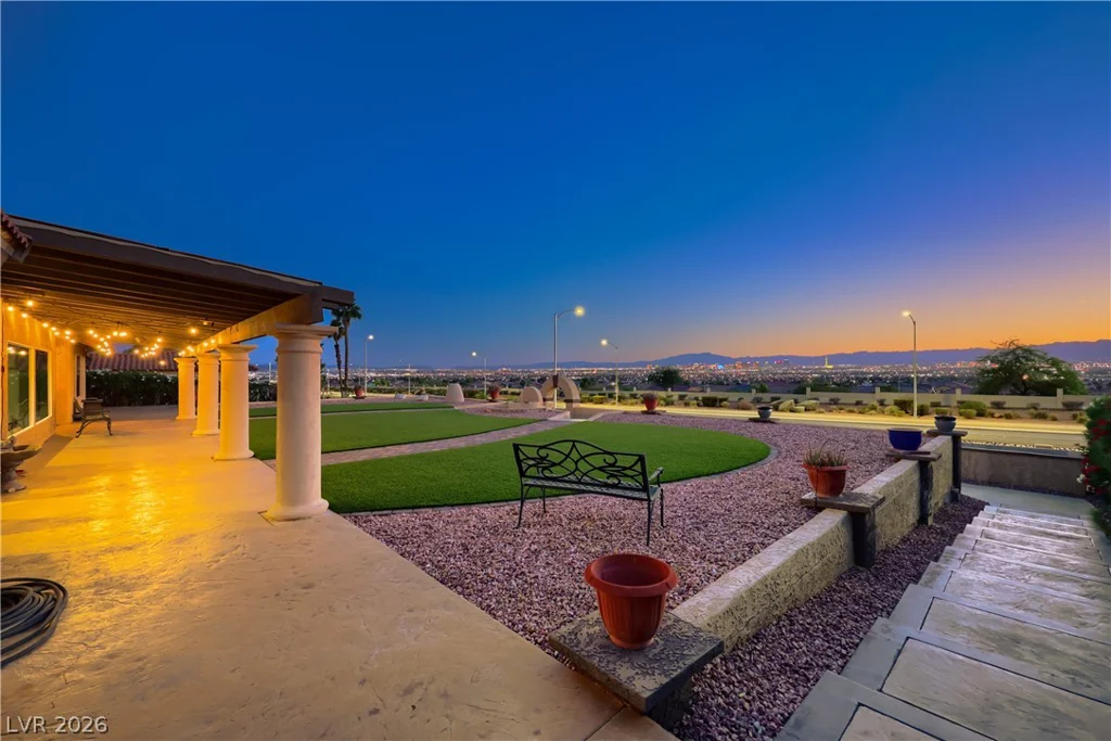 1027 Sidehill, Las Vegas, NV 89110